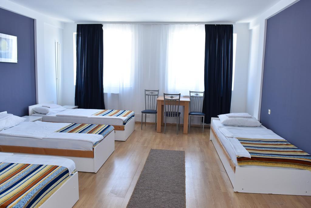 Hostel Milkaza Novi Sad Exterior photo