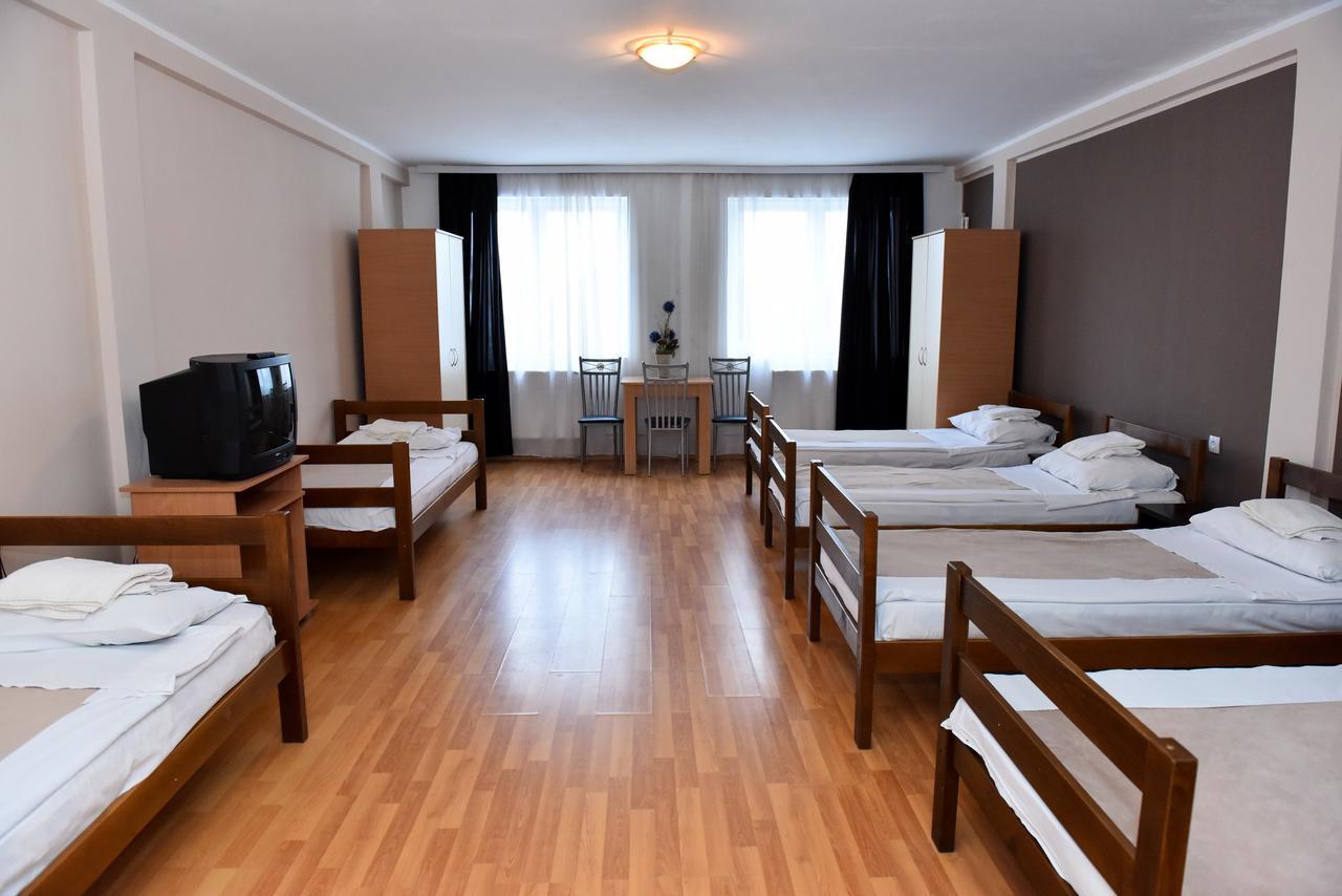 Hostel Milkaza Novi Sad Exterior photo