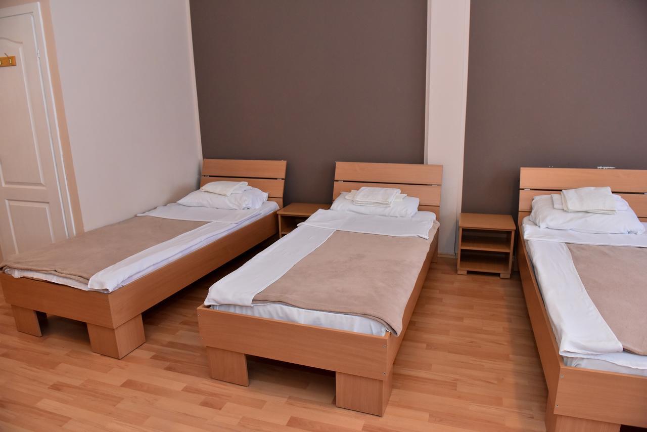 Hostel Milkaza Novi Sad Exterior photo