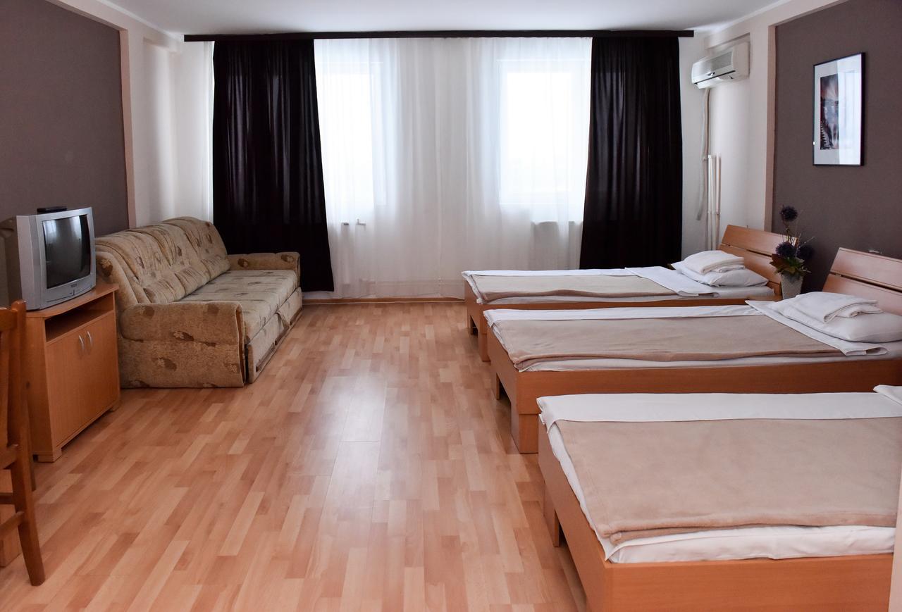 Hostel Milkaza Novi Sad Exterior photo