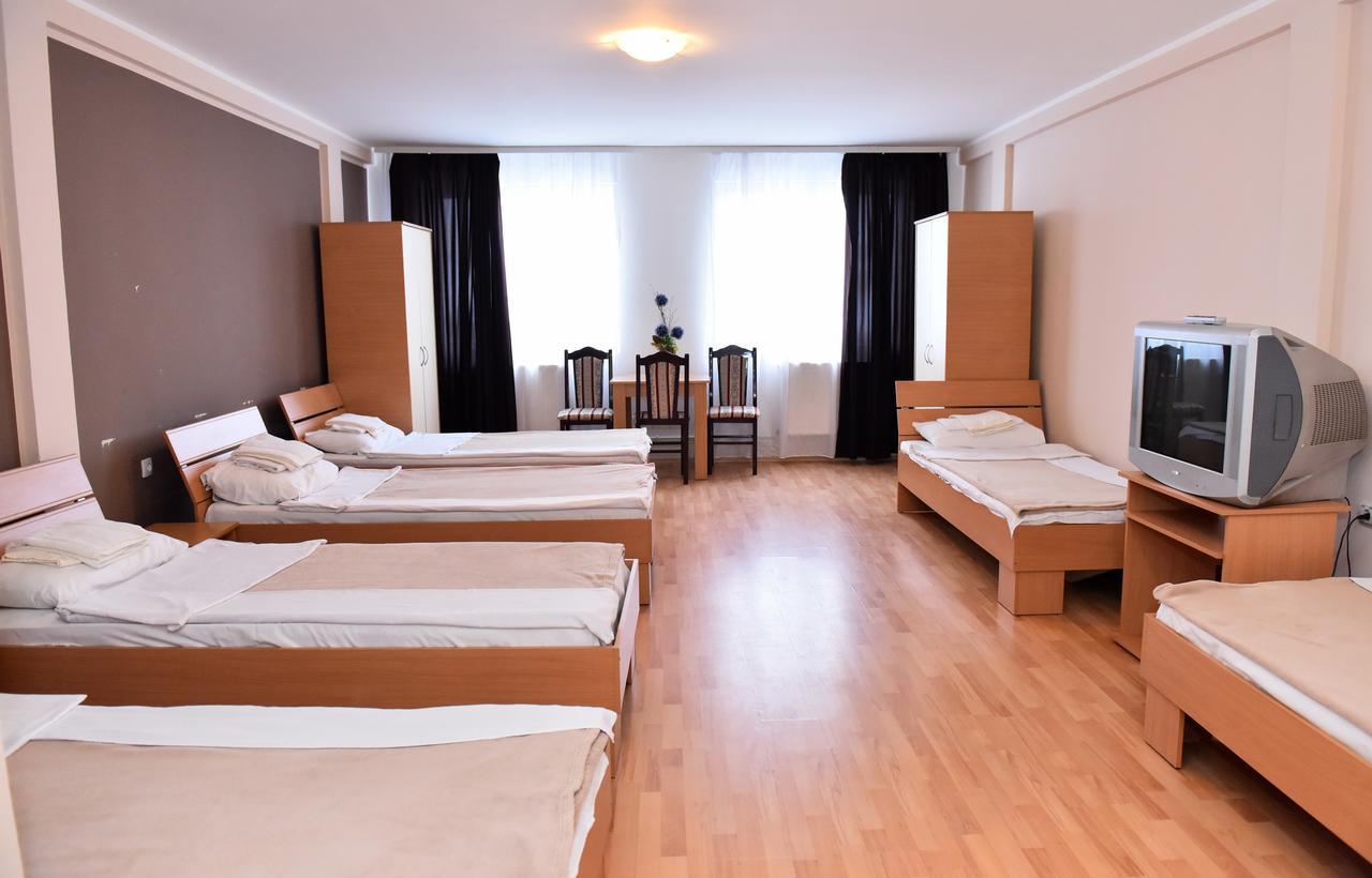 Hostel Milkaza Novi Sad Exterior photo