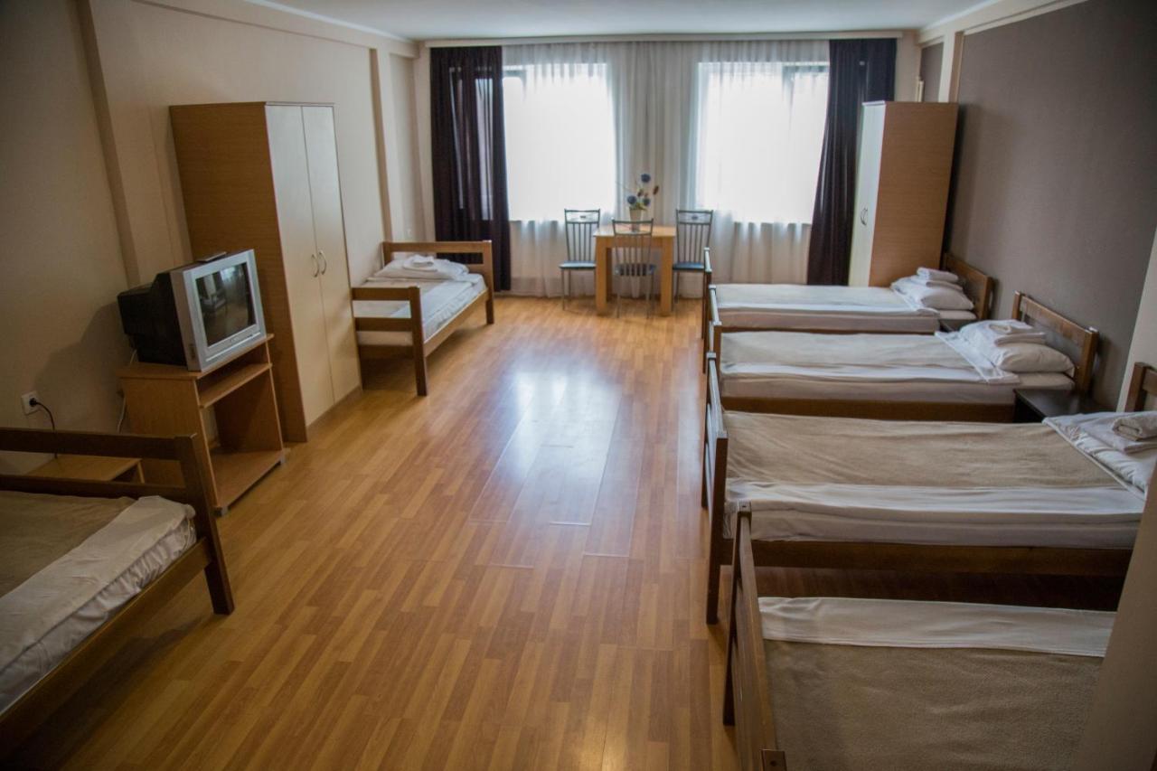 Hostel Milkaza Novi Sad Exterior photo